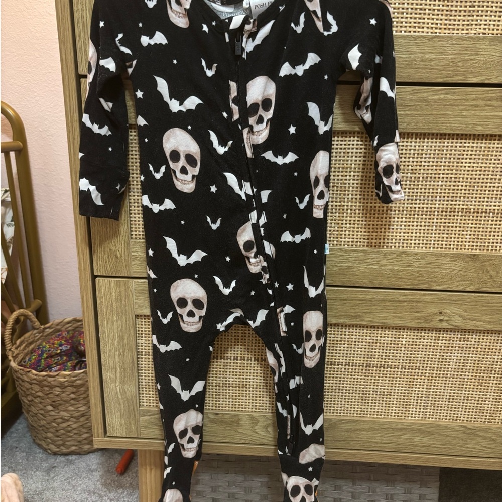 Posh Peanut Halloween, Glow in the Dark